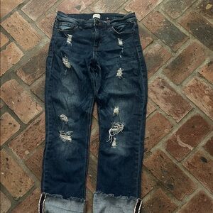 Ankle Distressed jeans